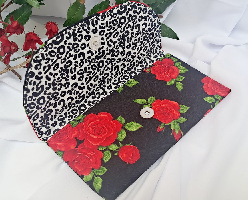 Versatile wallet - Red Roses